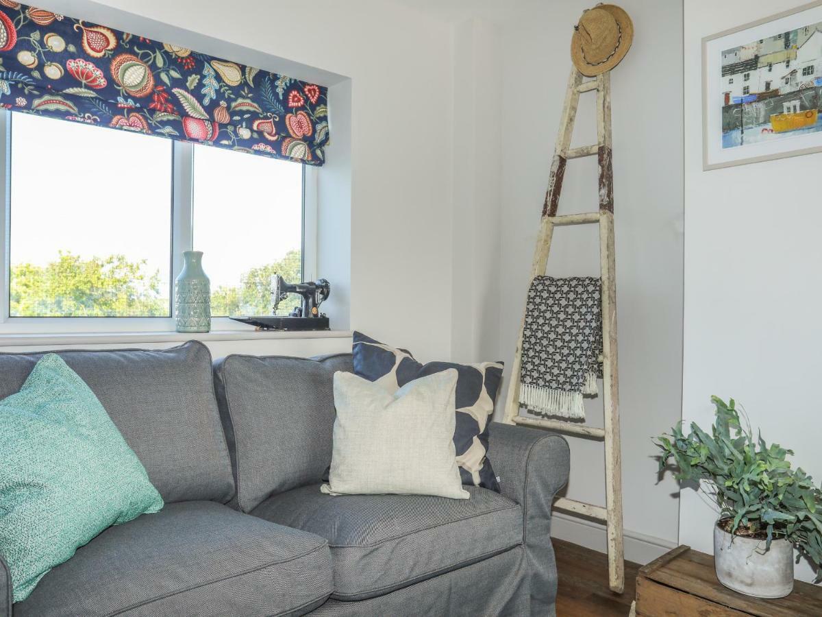 Southcott Apartment Трирддур Экстерьер фото